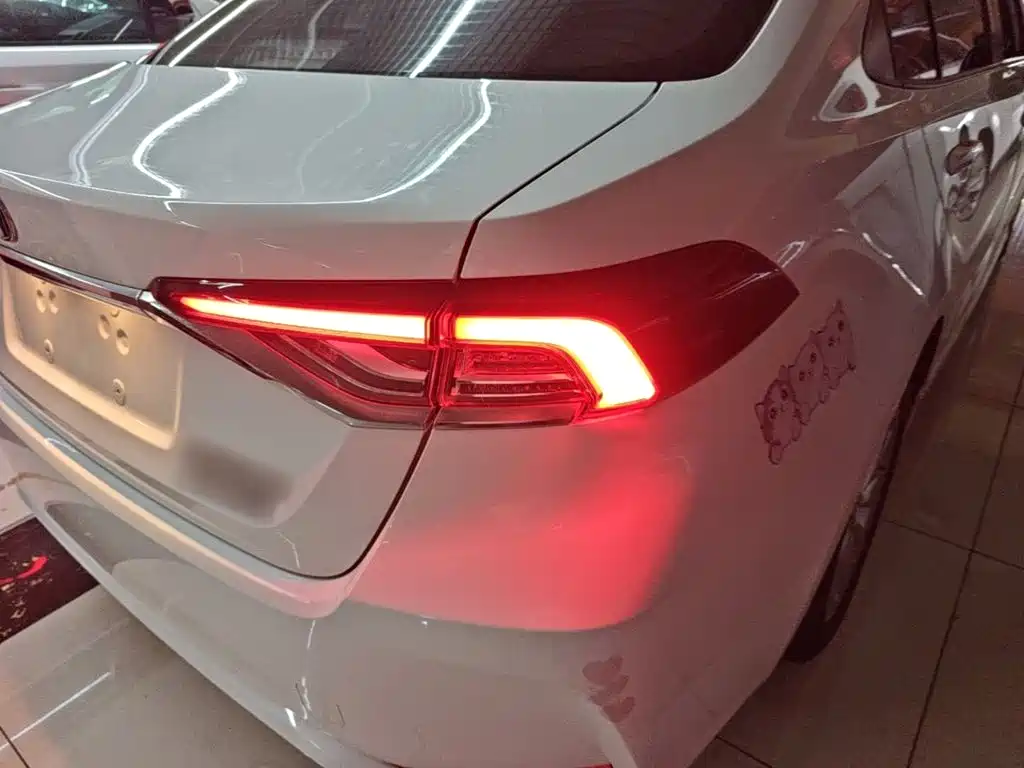 Toyota Corolla — миниатюра 8