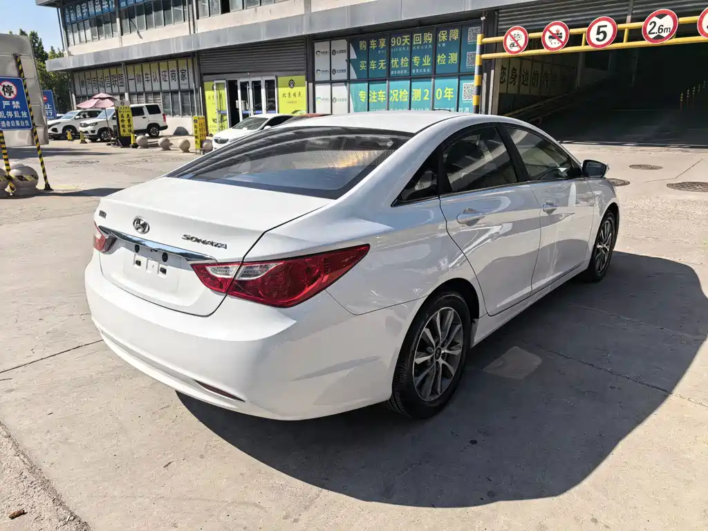 Hyundai Sonata — миниатюра 4