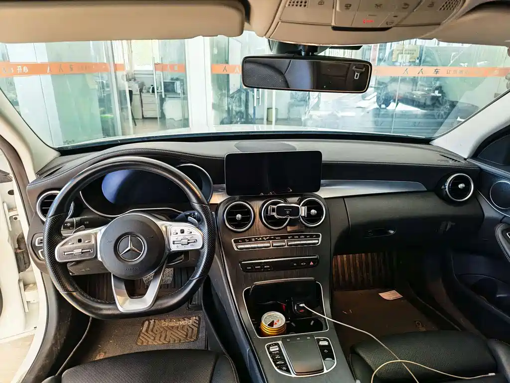 Mercedes-Benz C-Class — миниатюра 6