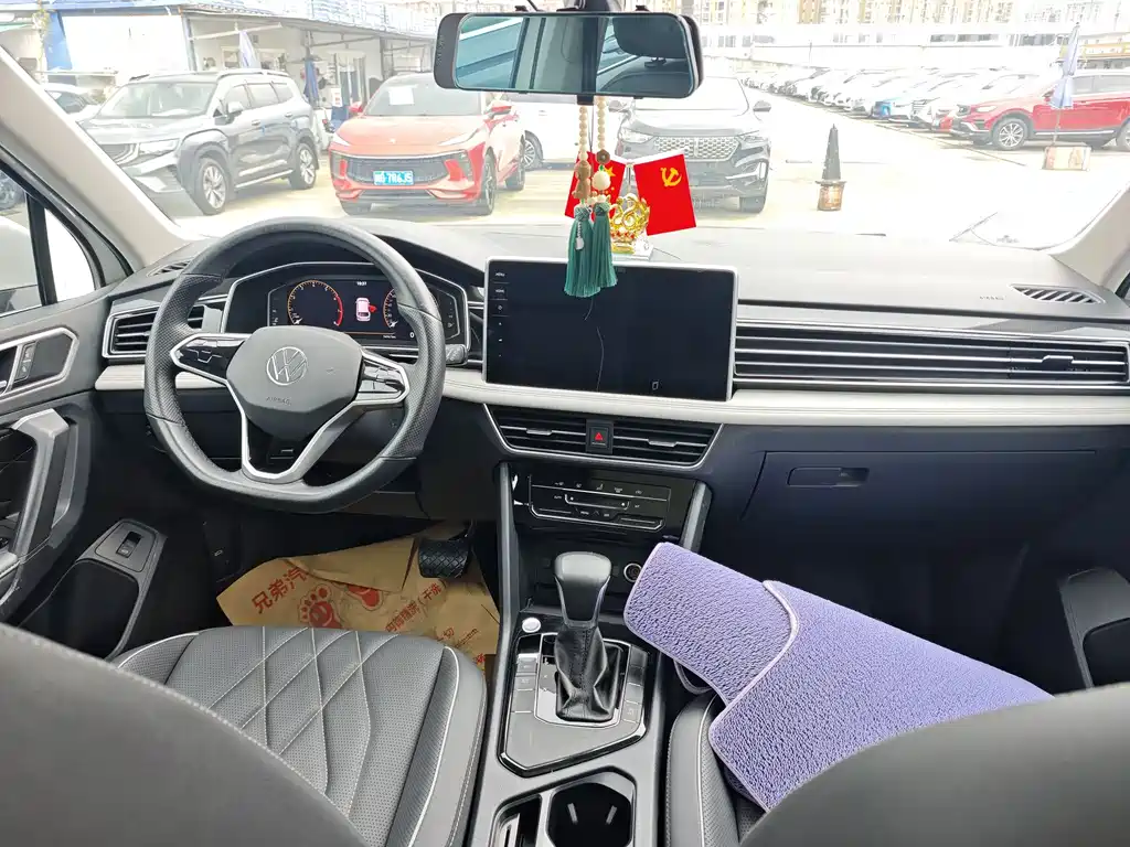Volkswagen Tiguan L — миниатюра 6