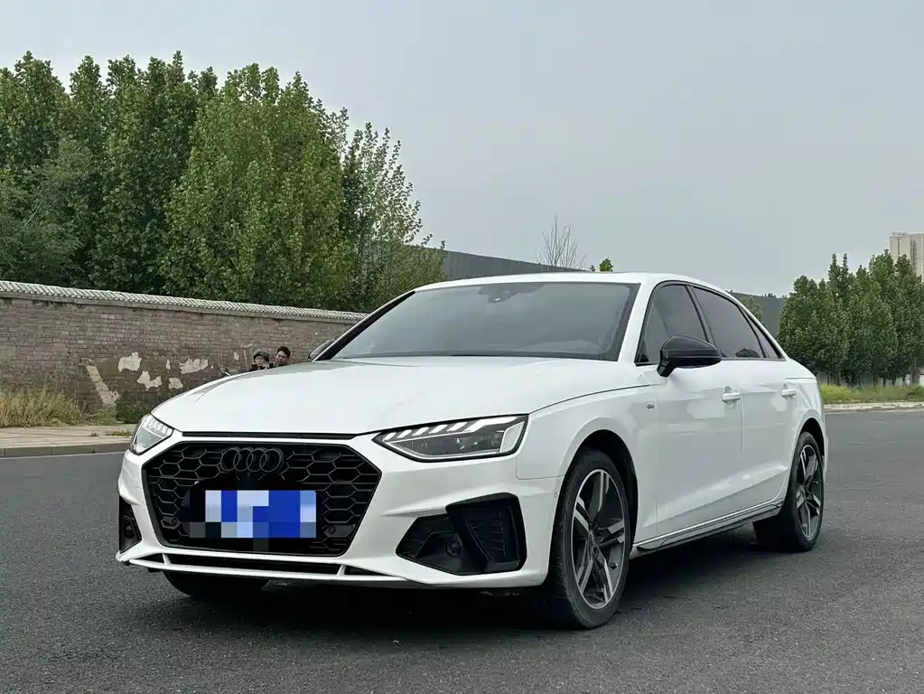 Audi A4L 2023