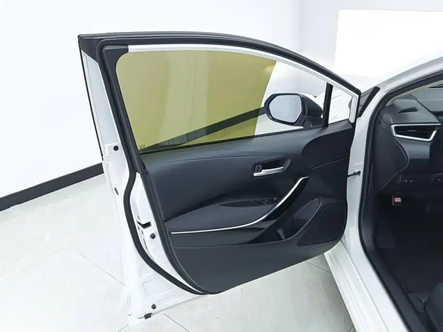 Toyota Corolla — миниатюра 7