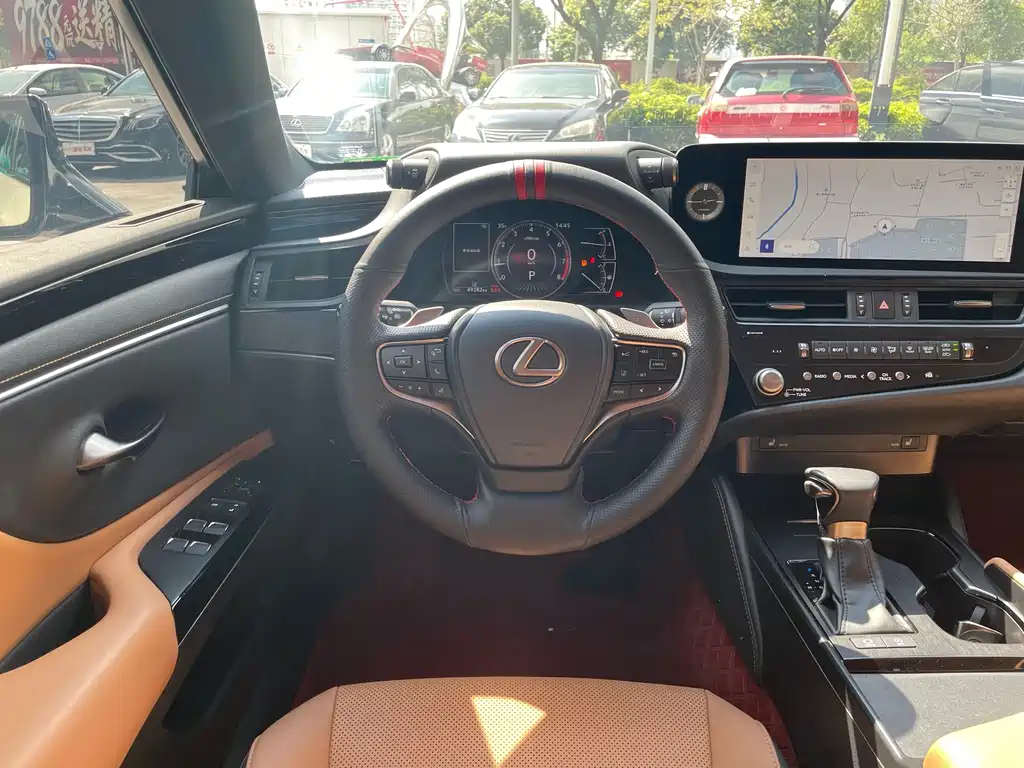 Lexus ES — миниатюра 14