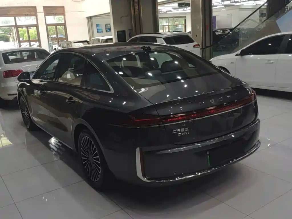 Roewe M7 DMH — миниатюра 5