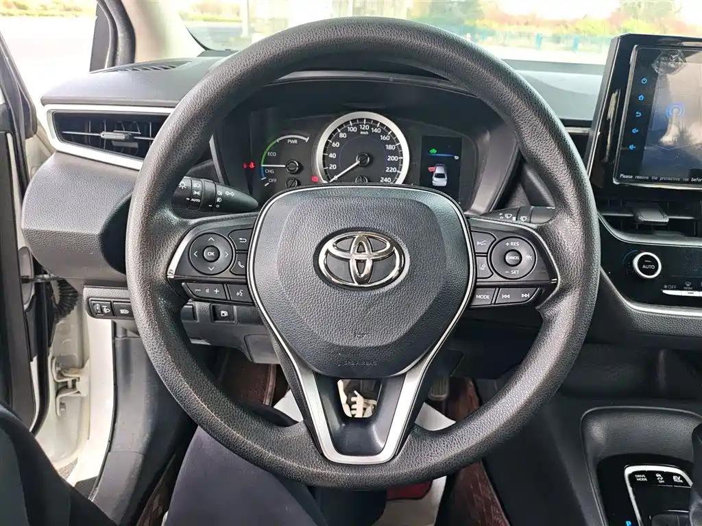 Toyota Corolla - фото 11