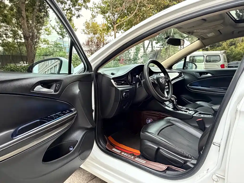 Buick Verano — миниатюра 8