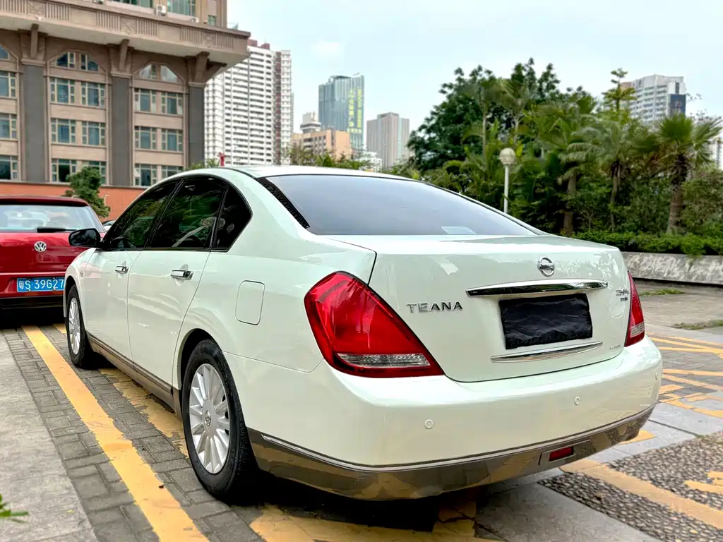 Nissan Altima 2004 230JK