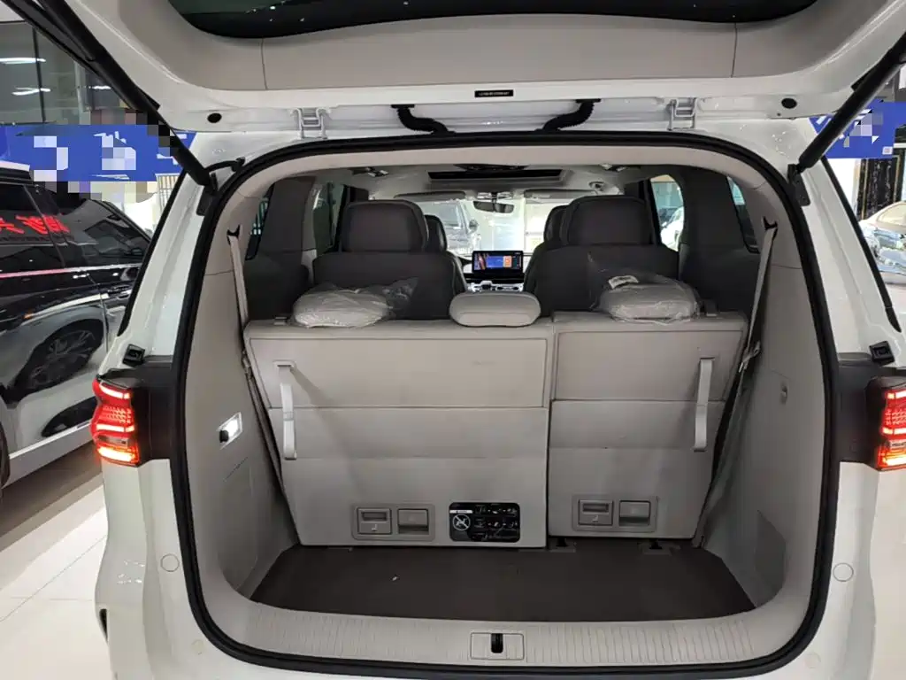 Roewe iMAX8 — миниатюра 19