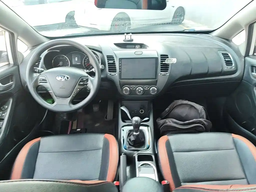 Kia K3 — миниатюра 10