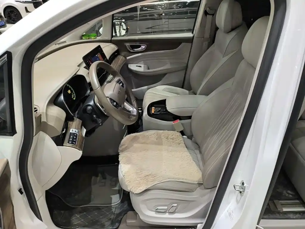 Roewe iMAX8 — миниатюра 15