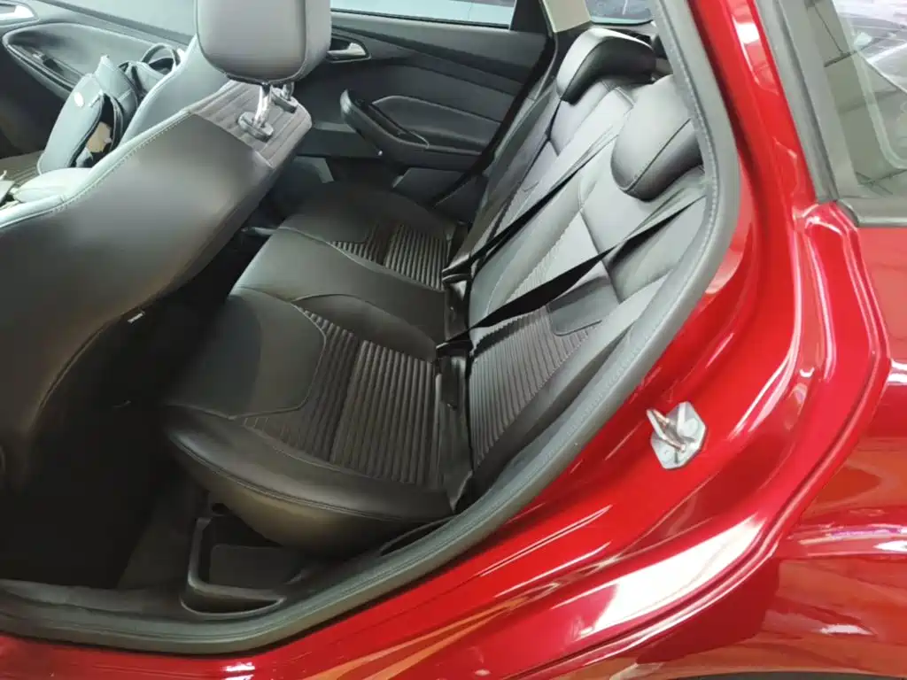 Ford Focus — миниатюра 17