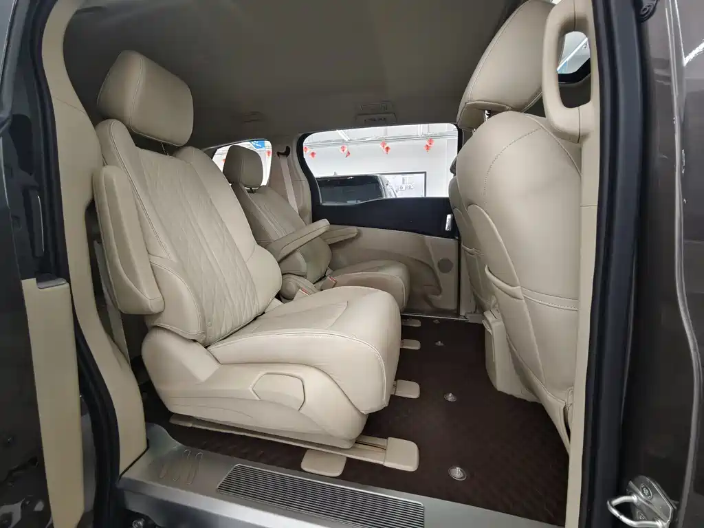 Buick GL8 — миниатюра 15