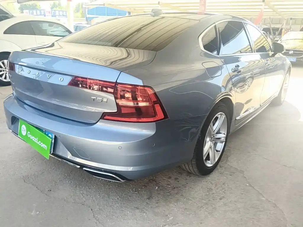 Volvo S90 — миниатюра 8