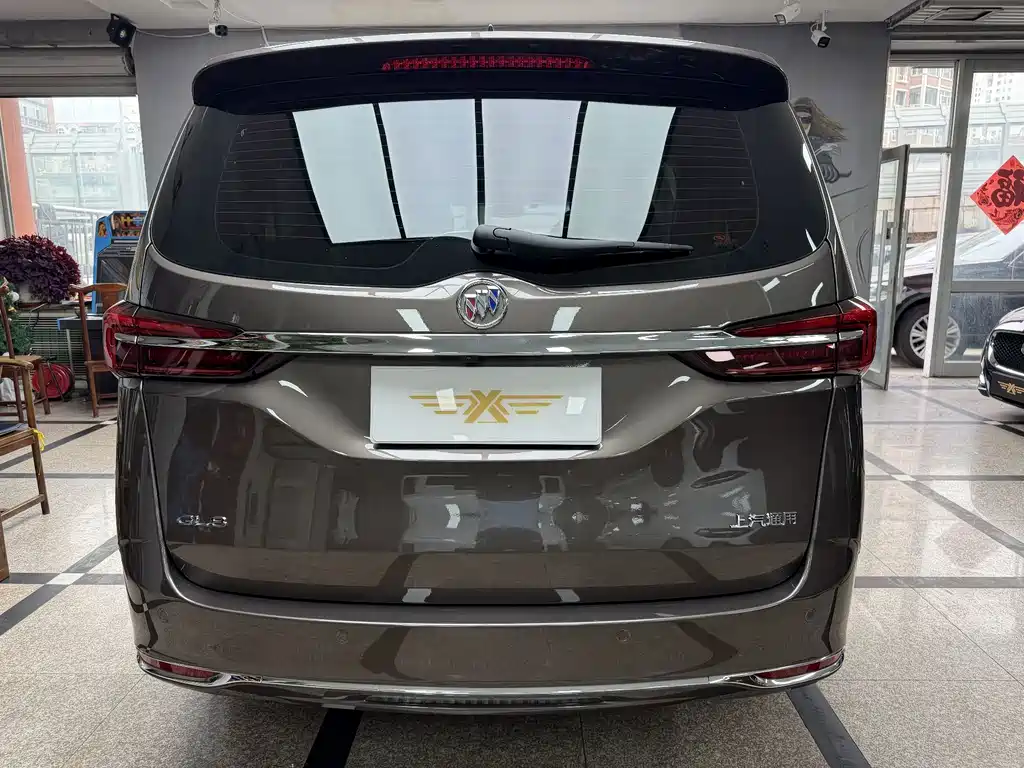 Buick GL8 — миниатюра 5