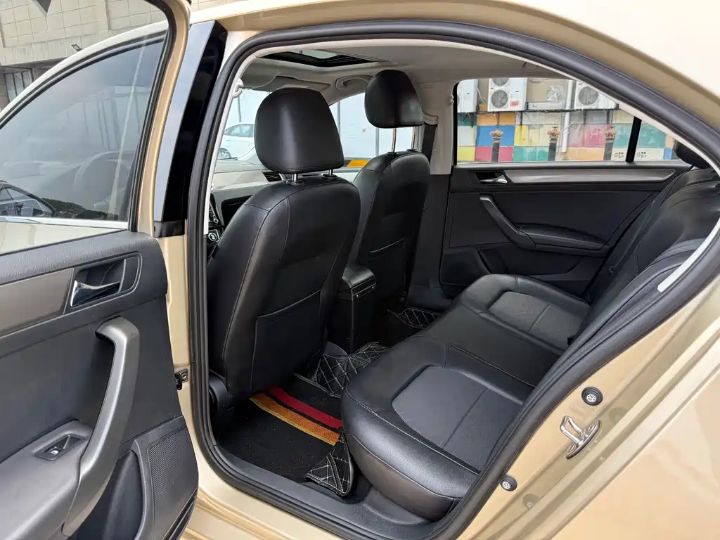 Volkswagen Santana 2015 1.6L AT Comfort