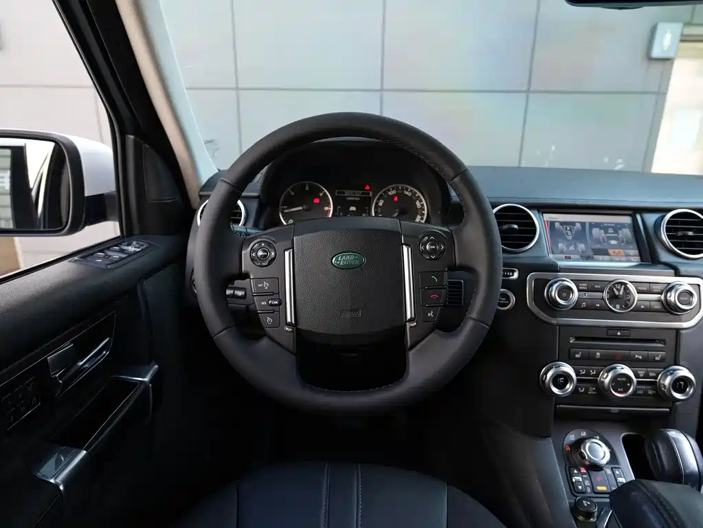 Land Rover Discovery — миниатюра 11