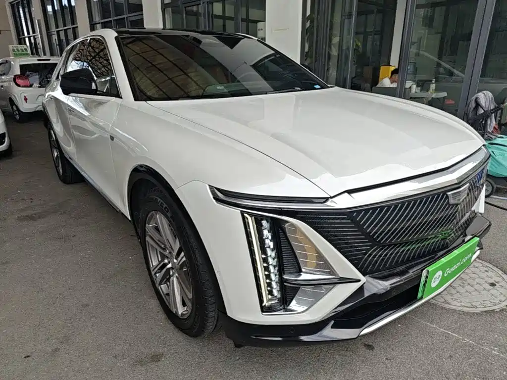 Cadillac Lyriq — миниатюра 4