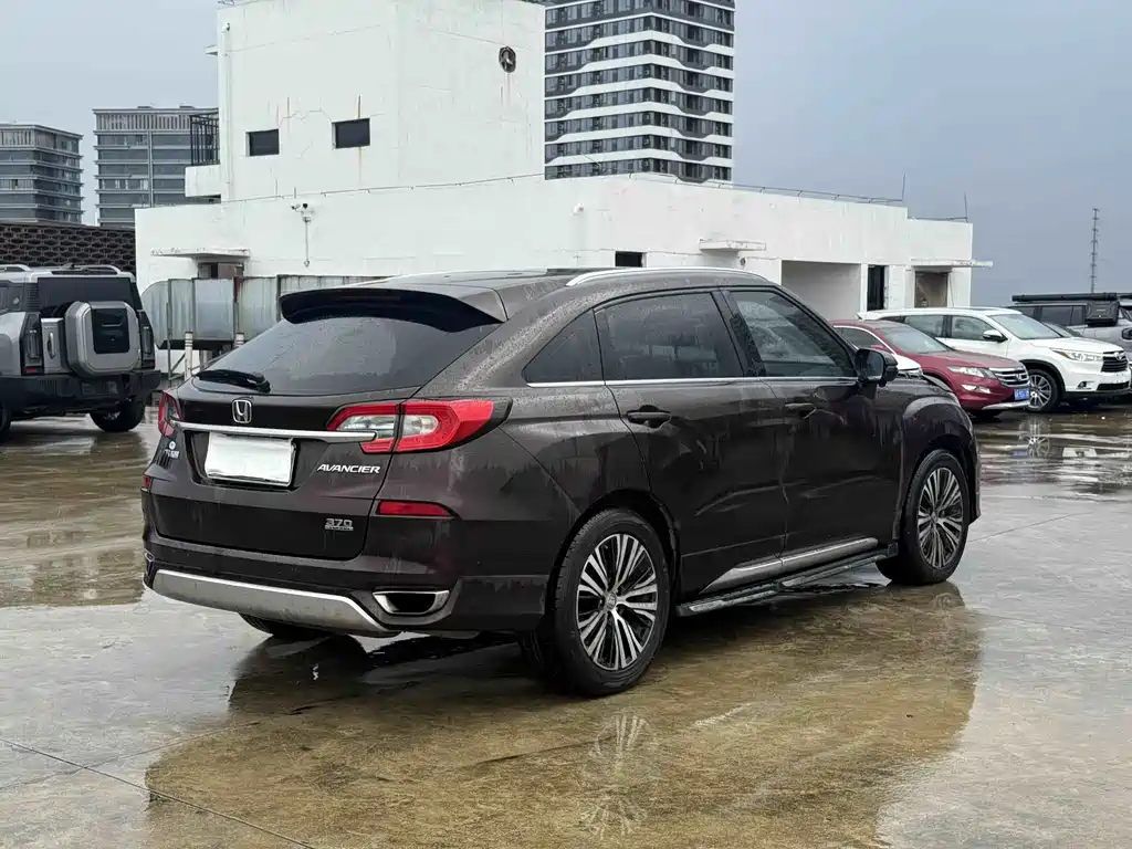 Honda Avancier 2017 370TURBO Luxury