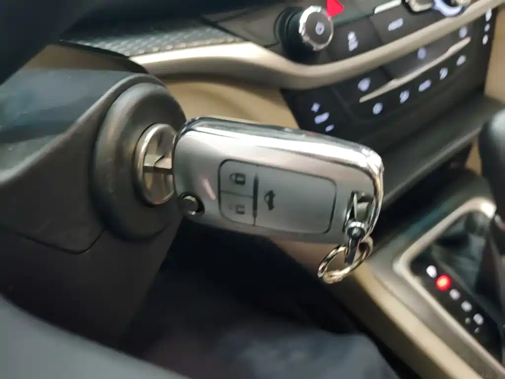 Buick Excelle — миниатюра 9
