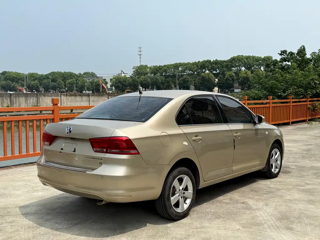 Volkswagen Santana 2015 1.6L AT Comfort