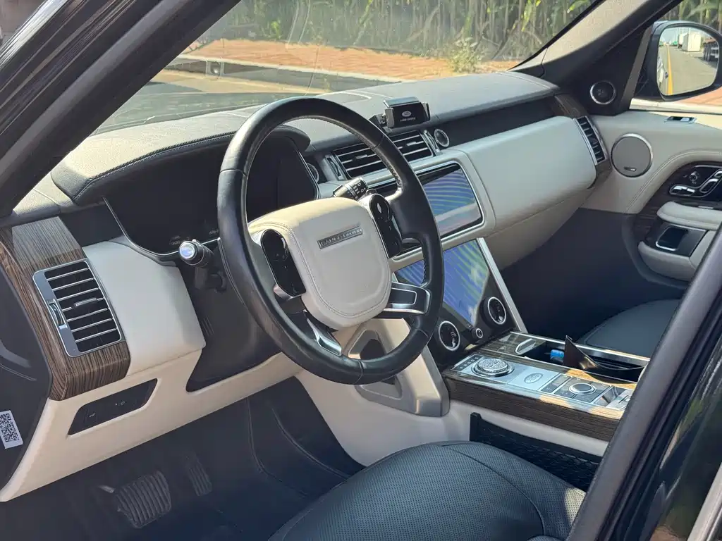 Land Rover Range Rover — миниатюра 9