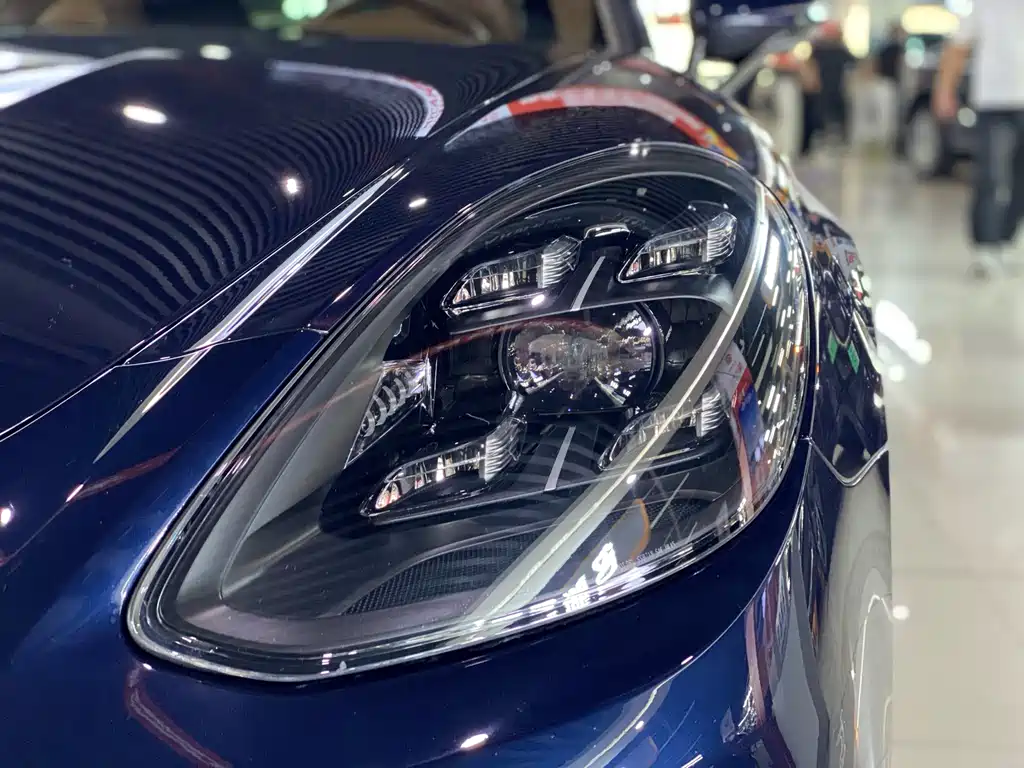 Porsche Panamera — миниатюра 4