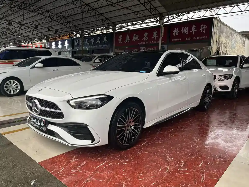 Mercedes-Benz C-Class 2025