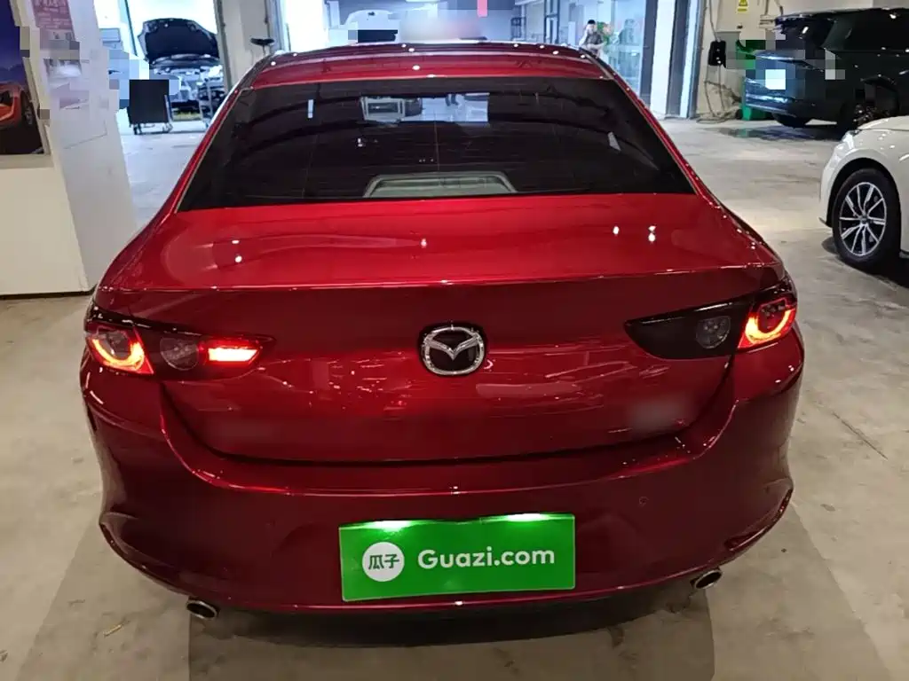 Mazda Mazda3 3 2021 2.0L AT