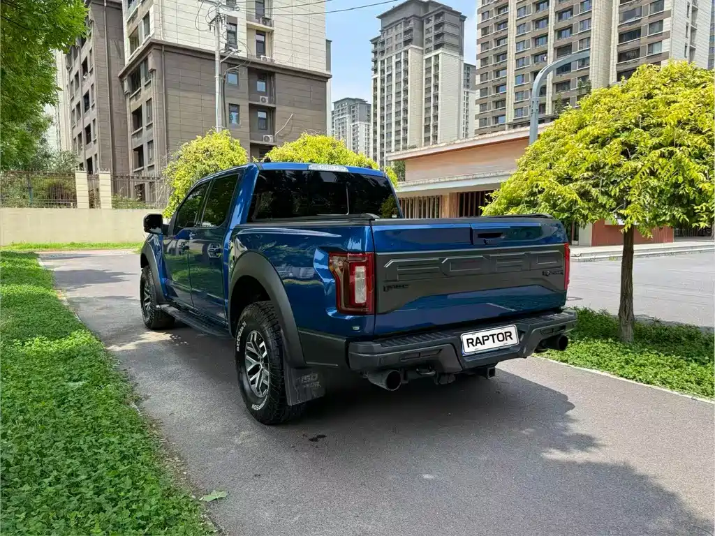 Ford F-150 Raptor — миниатюра 7
