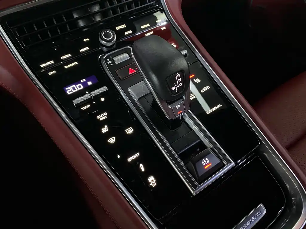 Porsche Panamera — миниатюра 9