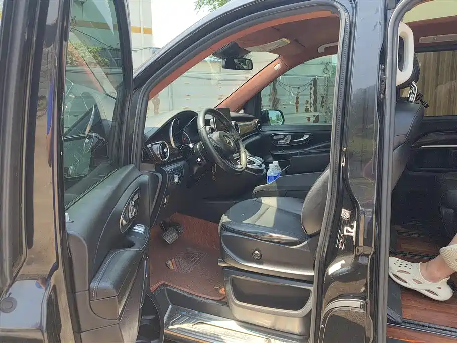 Mercedes-Benz V-Class V 2017 V 260 Luxury