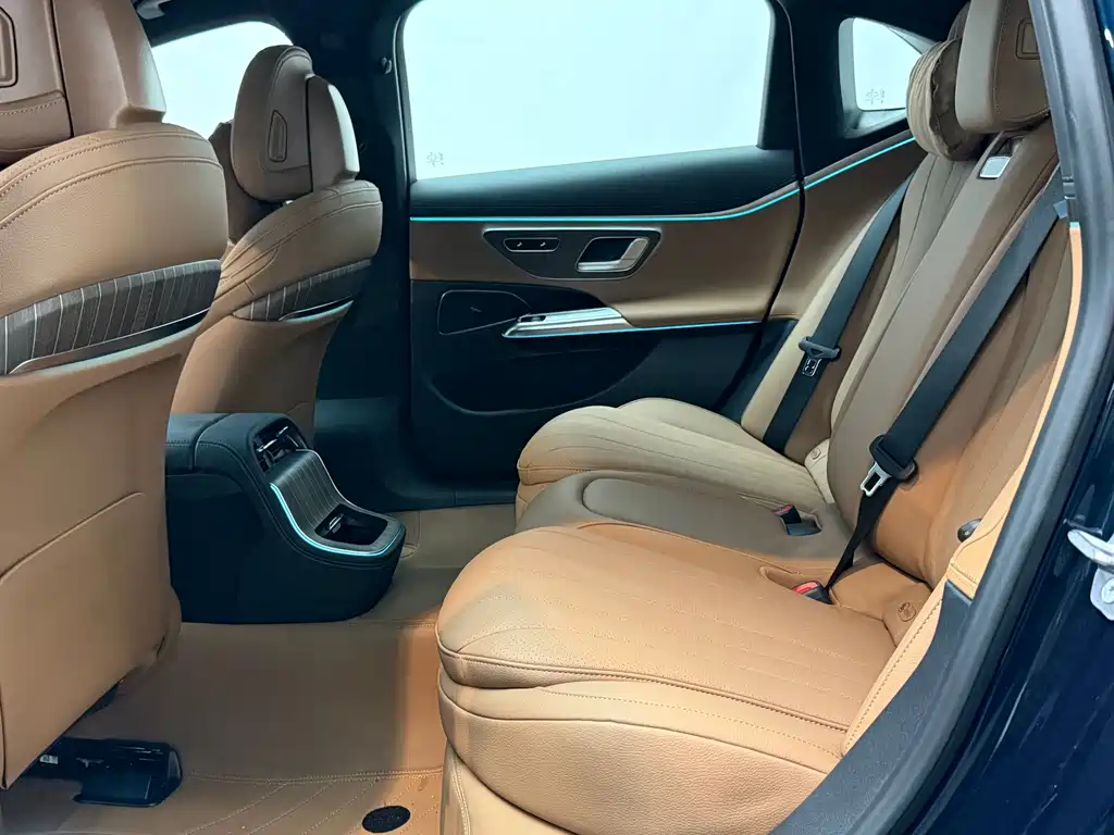 Mercedes-Benz E-Class E 2024 E 350 e L Sport