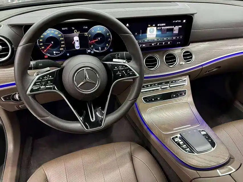 Mercedes-Benz E-Class — миниатюра 15