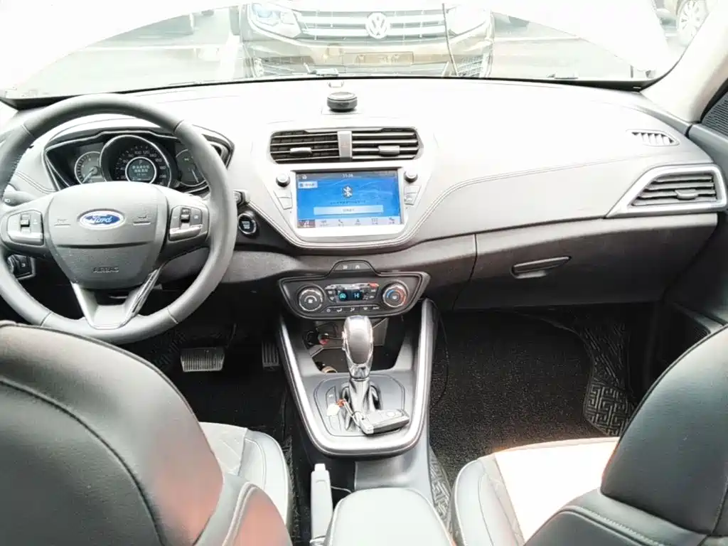 Ford Escort — миниатюра 10