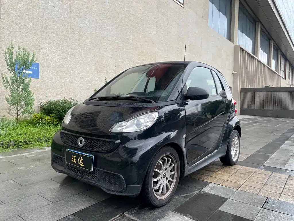 Smart Fortwo 2014 1.0 MHD Hardtop New Year Special Edition