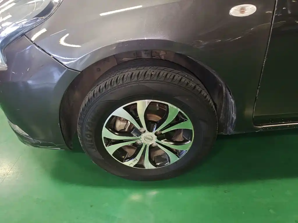Nissan Sunny — миниатюра 23