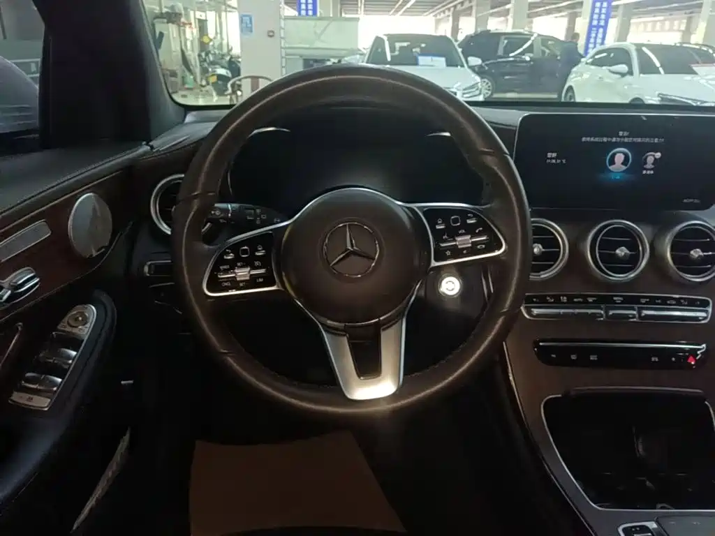 Mercedes-Benz GLC — миниатюра 11