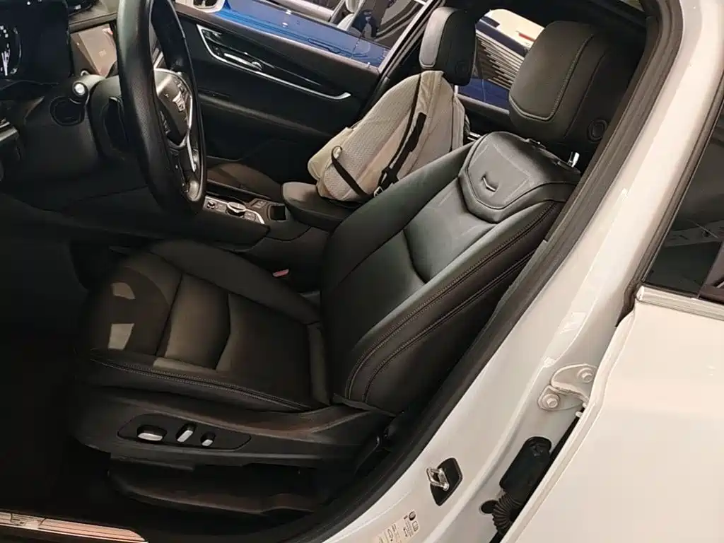 Cadillac XT5 — миниатюра 15