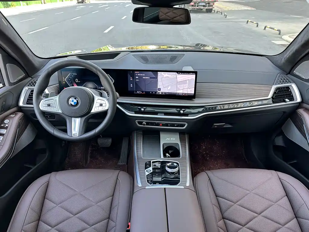 BMW X5 — миниатюра 14