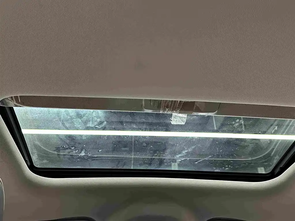 Wuling Jiachen — миниатюра 19