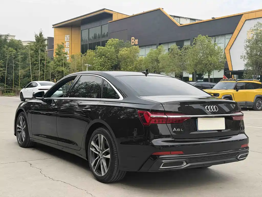 Audi A6L — миниатюра 12