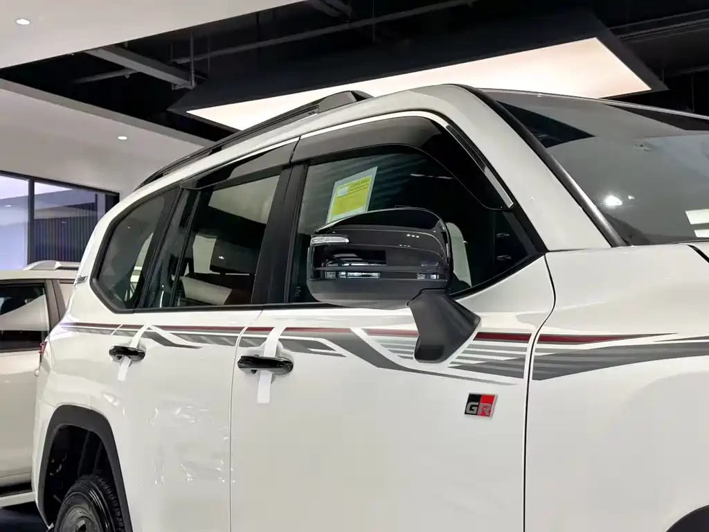 Toyota Land Cruiser 2025 3.5L AT