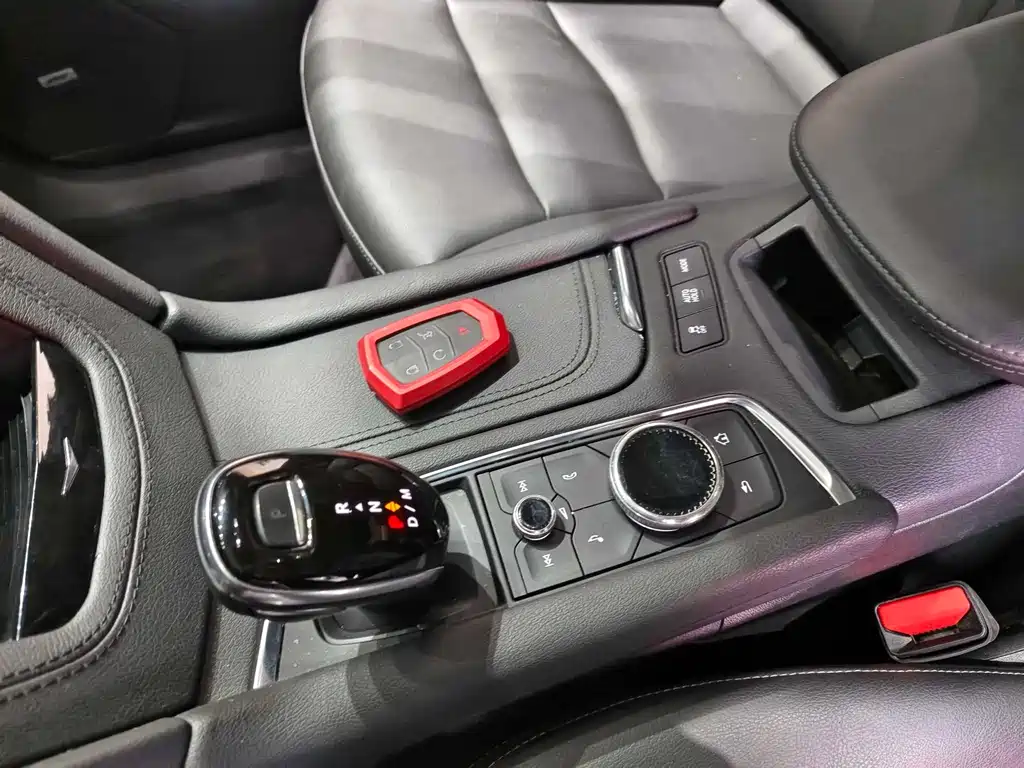 Cadillac XT6 28T 6-seat Elegant Type, фото 15