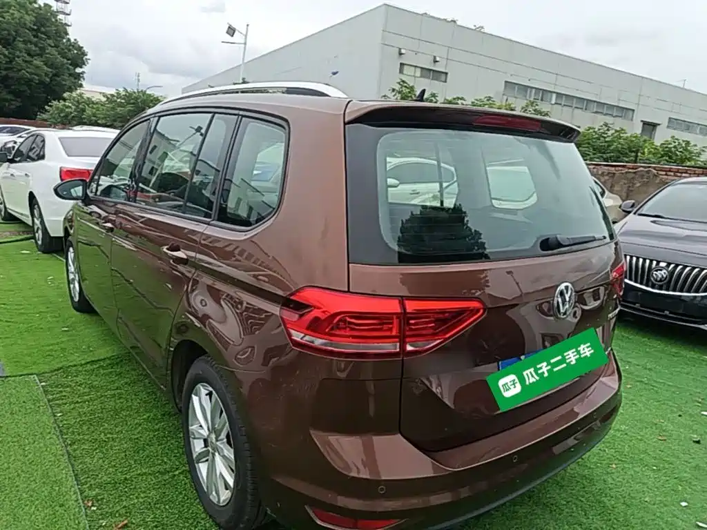 Volkswagen Touran — миниатюра 5