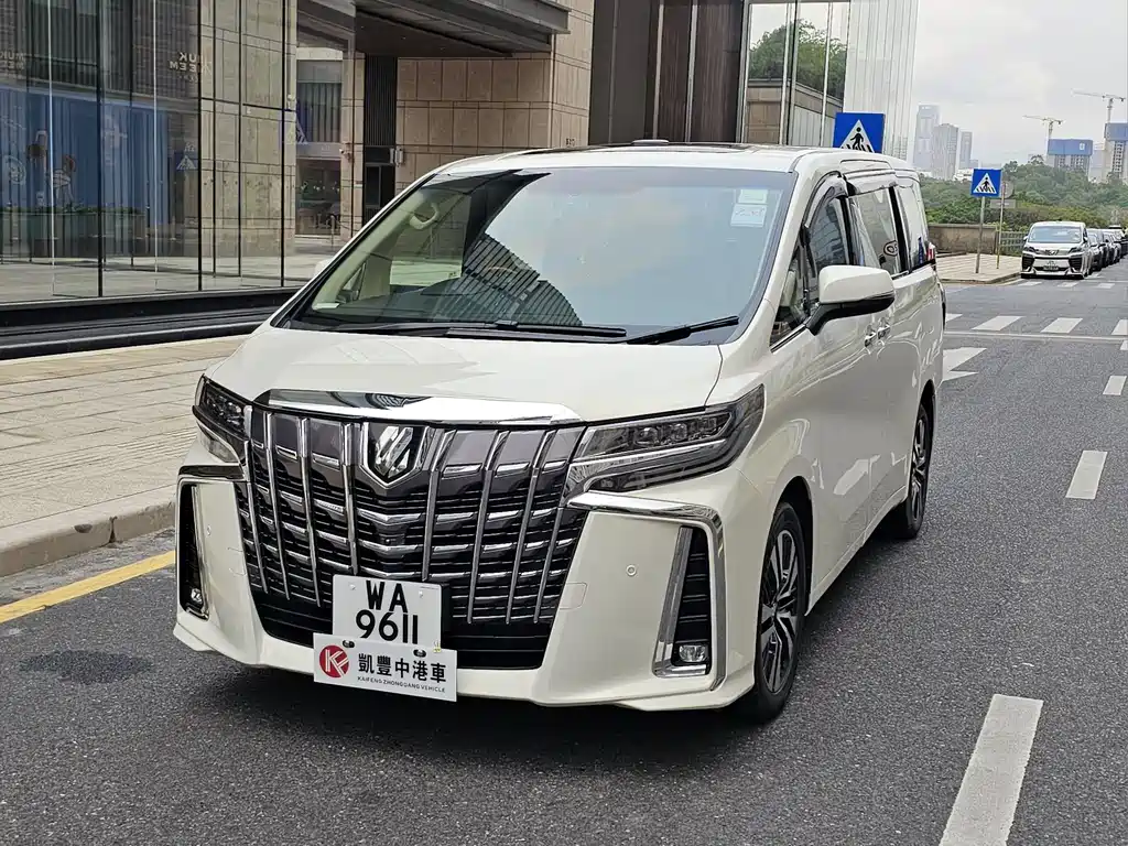 Toyota Alphard 2015