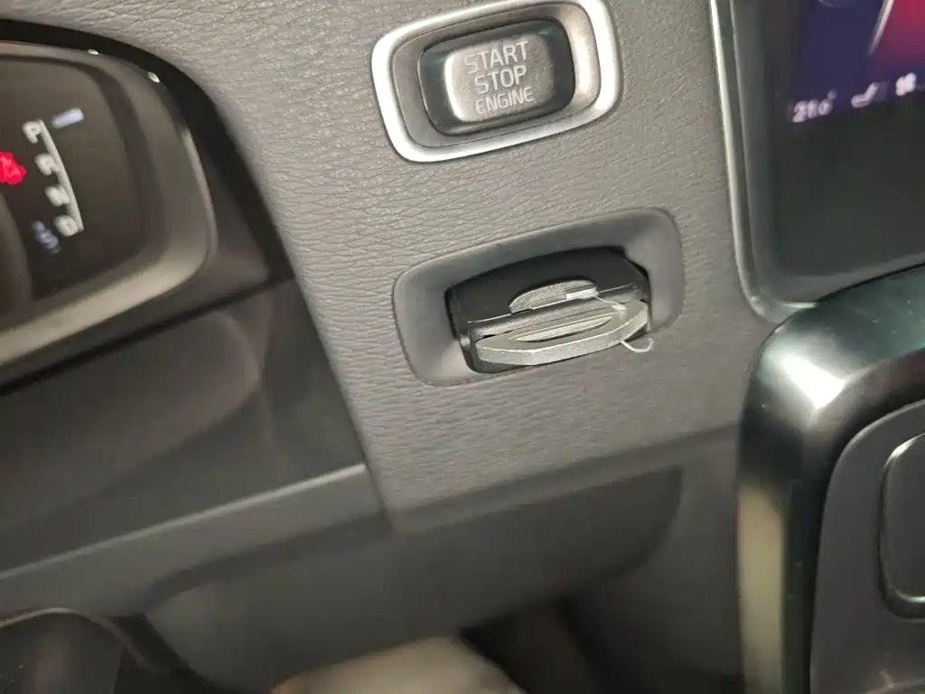 Volvo S60 — миниатюра 12