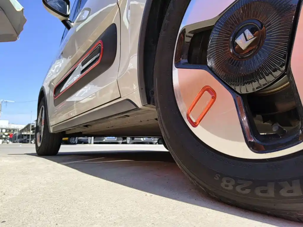 Baojun KiWi EV — миниатюра 22
