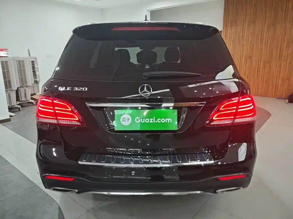 Mercedes-Benz GLE (Import) — миниатюра 6