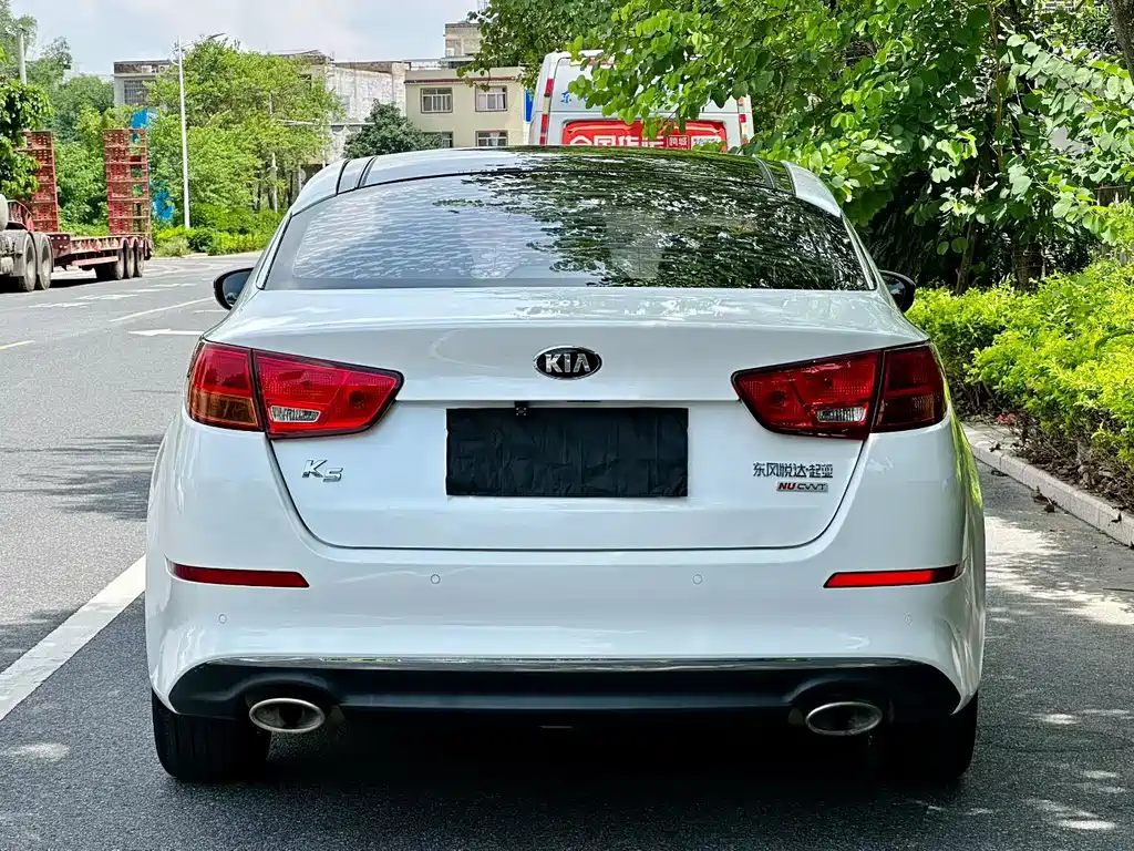 Kia K5 2014 2.0L AT LUXURY