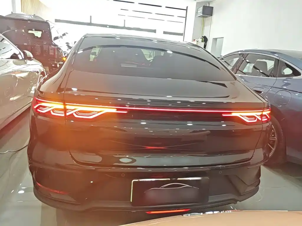 BYD Han — миниатюра 6